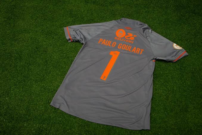 Fábio, do Fluminense, usará camisa com o nome de Paulo Goulart, falecido nesta sexta, contra o Vasco