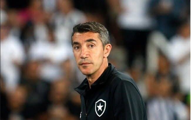 Por que Bruno Lage colocou o cargo à disposição no Botafogo ? Veja outras falas de incômodo do treinador